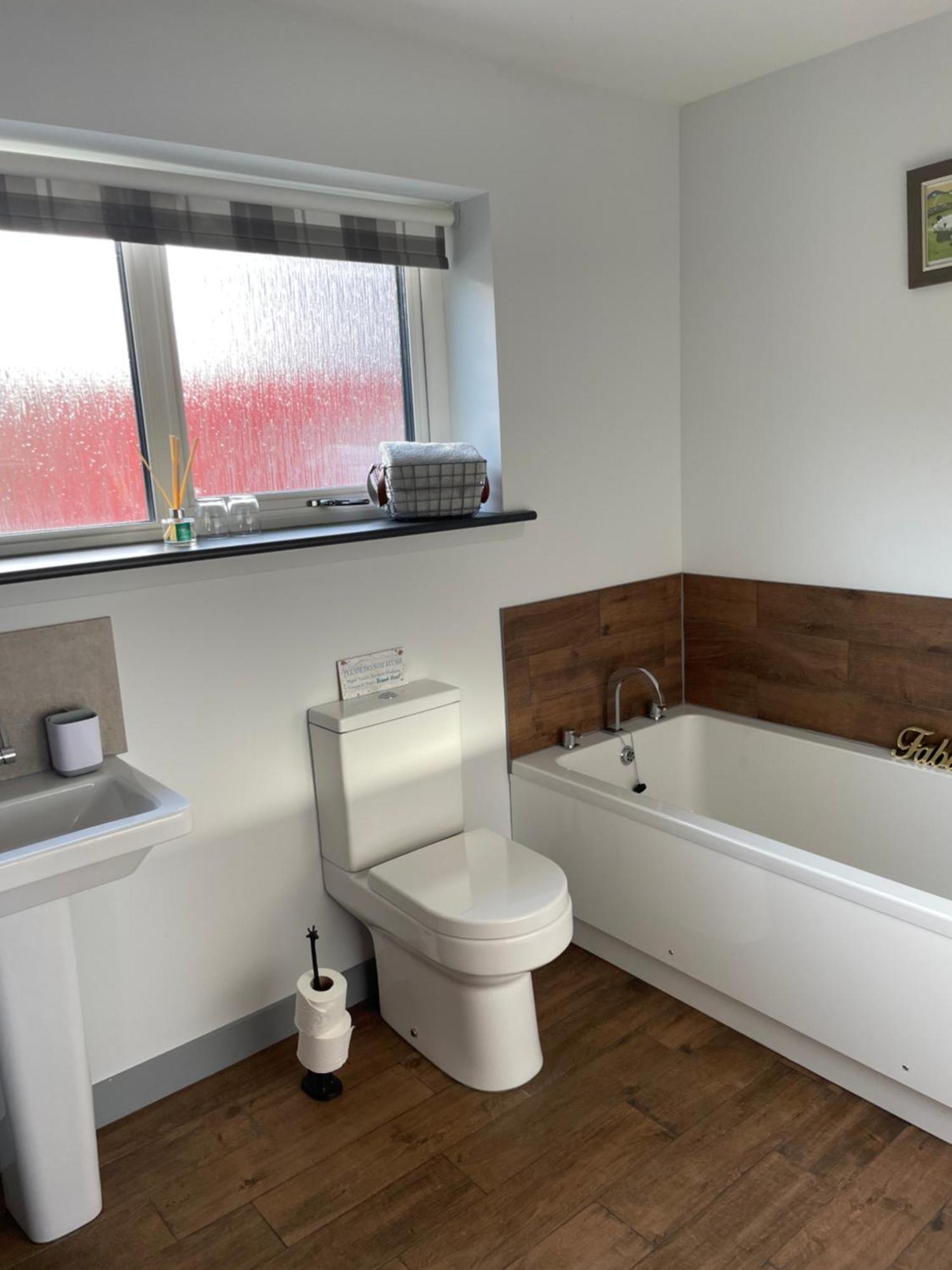 The Bridge B&B Kilmaluag 외부 사진